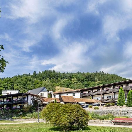 Kurgarten-Hotel Волфах Екстериор снимка