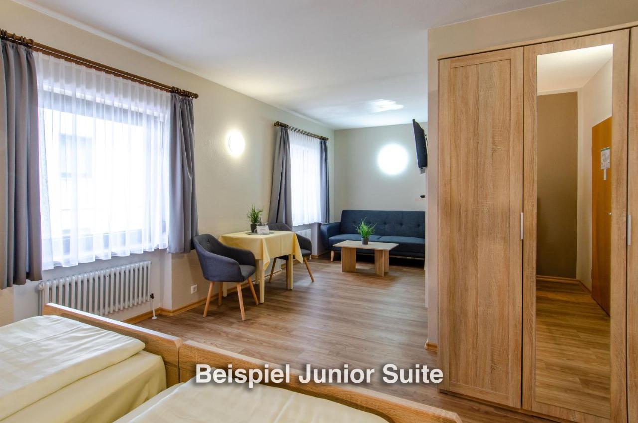 Kurgarten-Hotel Волфах Екстериор снимка