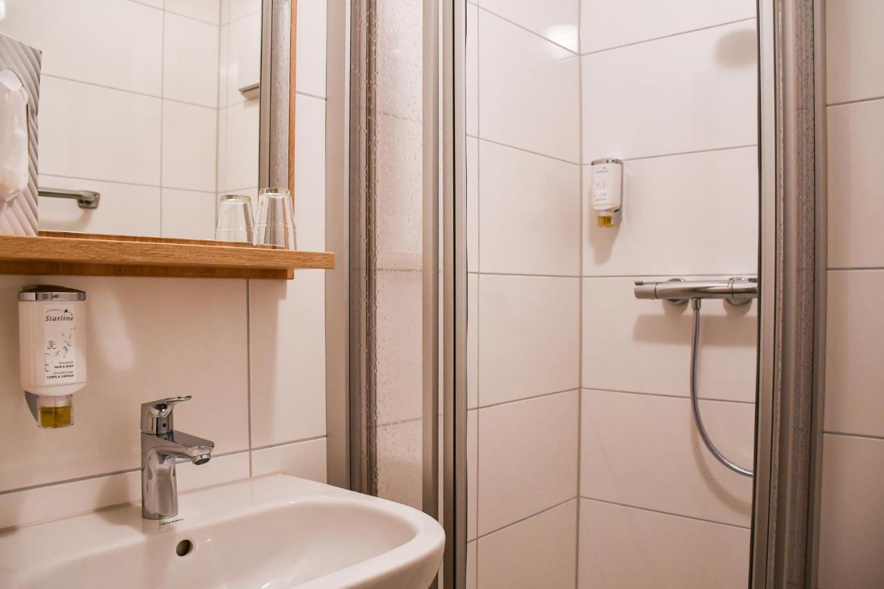 Kurgarten-Hotel Волфах Екстериор снимка